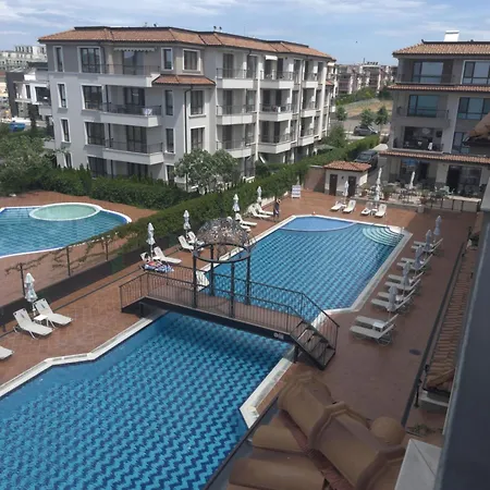 Velaria Premium Sea View * 萨拉福沃