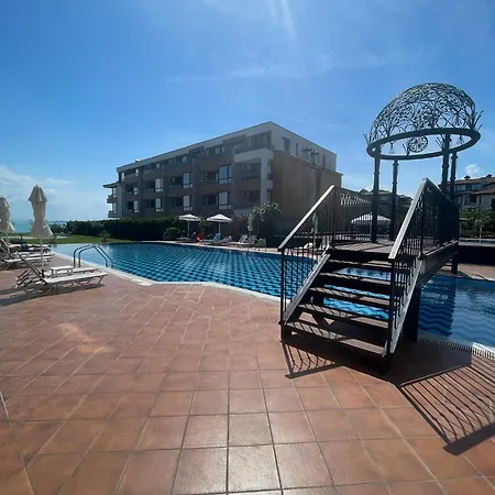 公寓 Velaria Premium Sea View 萨拉福沃